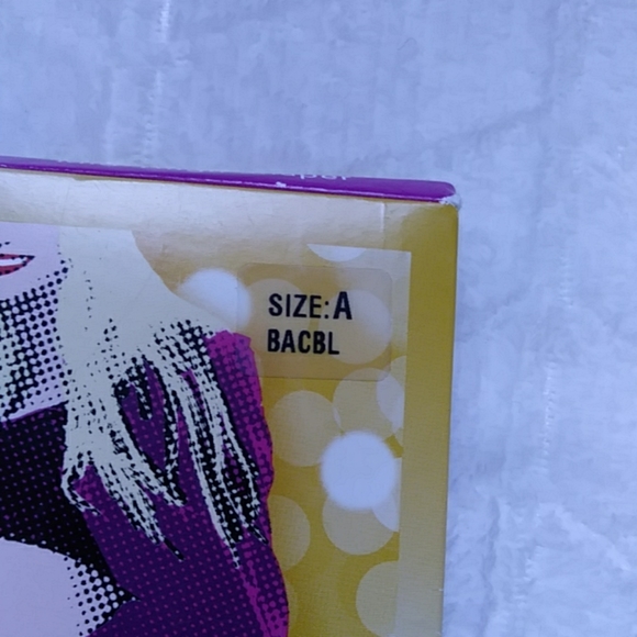 Spanx Star Power Tame to Fame Mid-Tigh Shaper - Picture 6 of 10